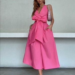 Big bow dress with pockets- NEW